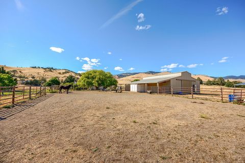 Tiny photo for 2101 Dead Indian Memorial Road, Ashland, OR 97520 (MLS # 220213217)