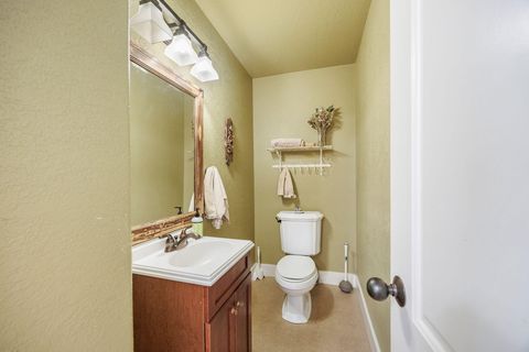 Tiny photo for 2101 Dead Indian Memorial Road, Ashland, OR 97520 (MLS # 220213217)