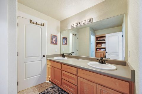 Tiny photo for 2101 Dead Indian Memorial Road, Ashland, OR 97520 (MLS # 220213217)