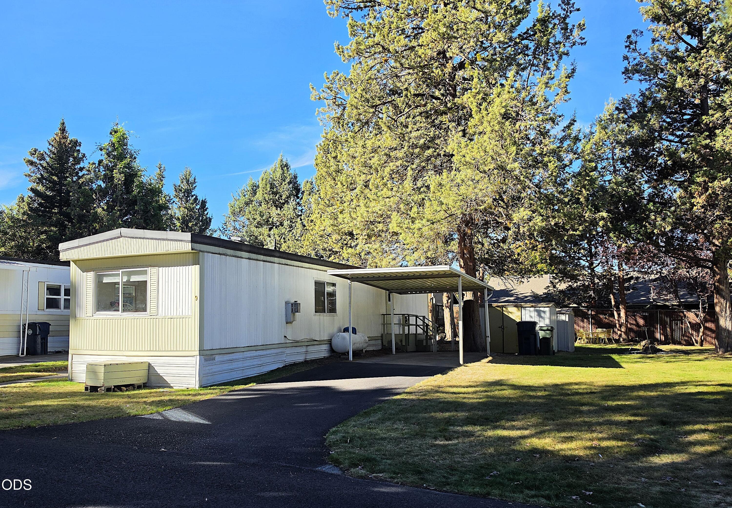2200 NE Highway 20 UNIT 9