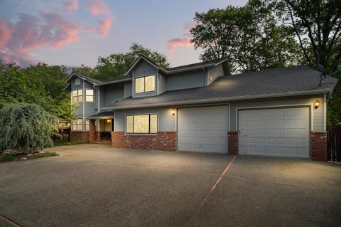 113 Walnut Drive Rogue River OR 97537