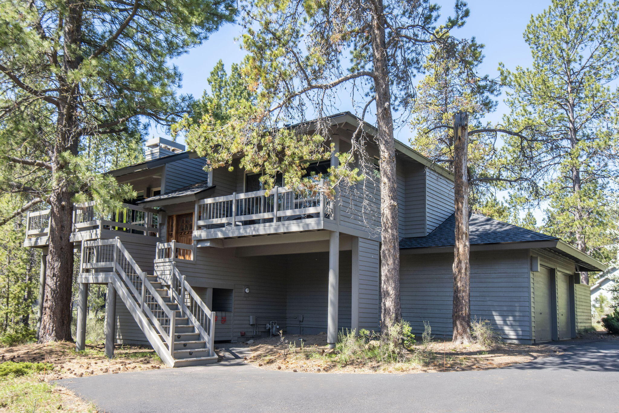 Fairway Crest Village - Residential