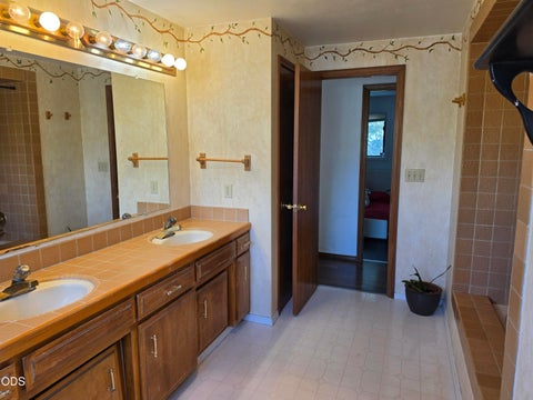 Tiny photo for 7116 Verda Vista Place, Klamath Falls, OR 97603 (MLS # 220226724)