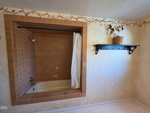Tiny photo for 7116 Verda Vista Place, Klamath Falls, OR 97603 (MLS # 220226724)