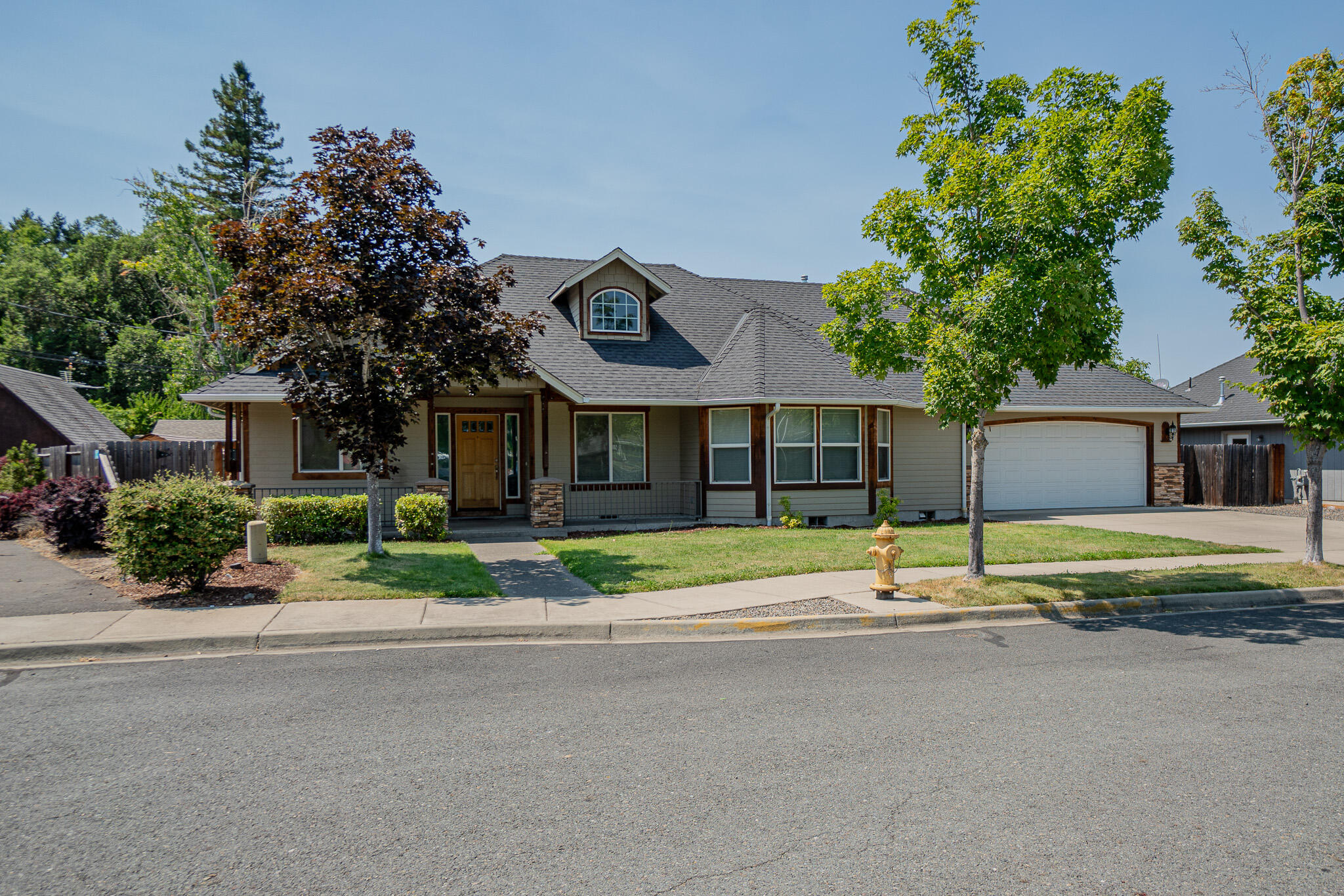 Lynne Anne Estate - Residential