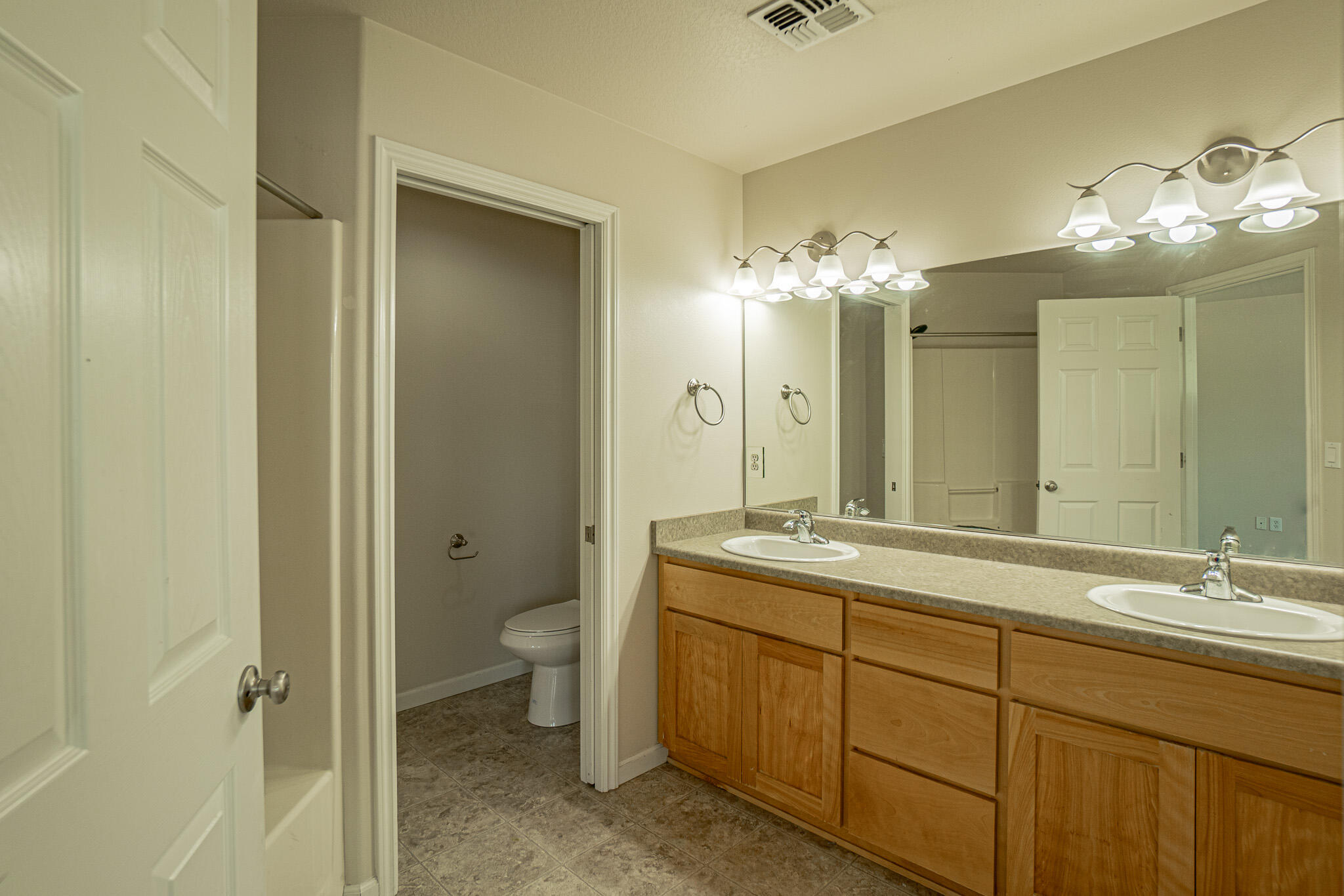 Lynne Anne Estate - Residential