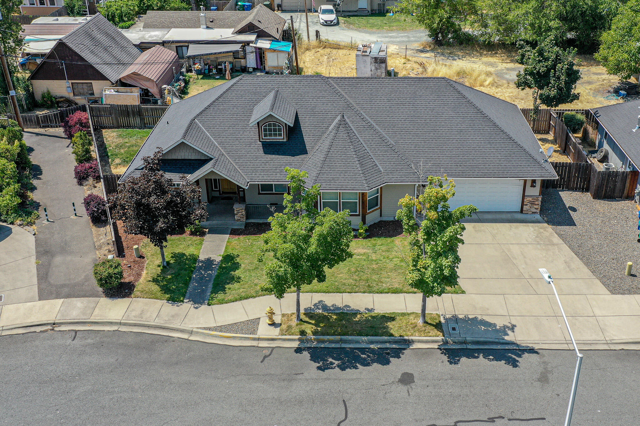 Lynne Anne Estate - Residential