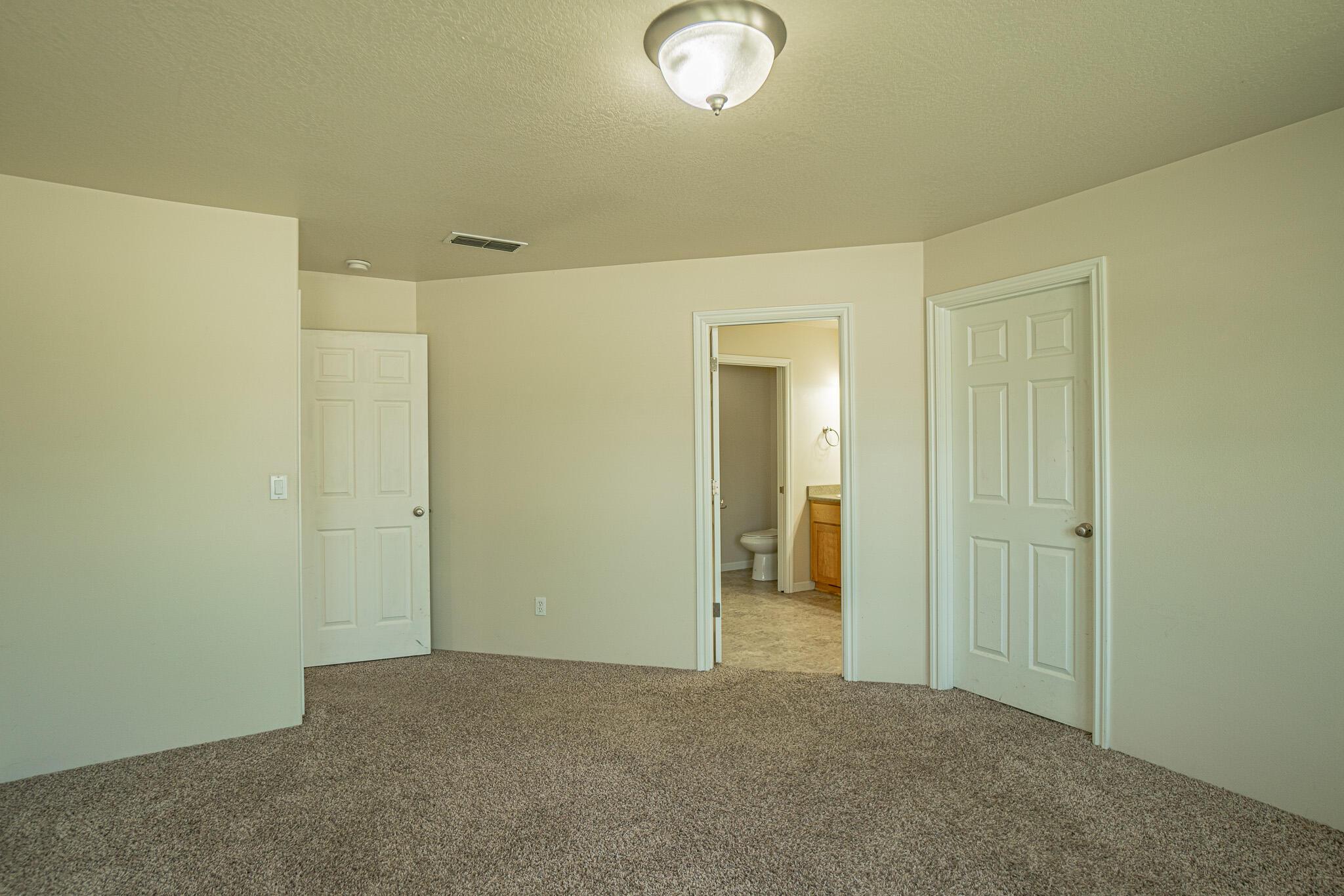 Lynne Anne Estate - Residential