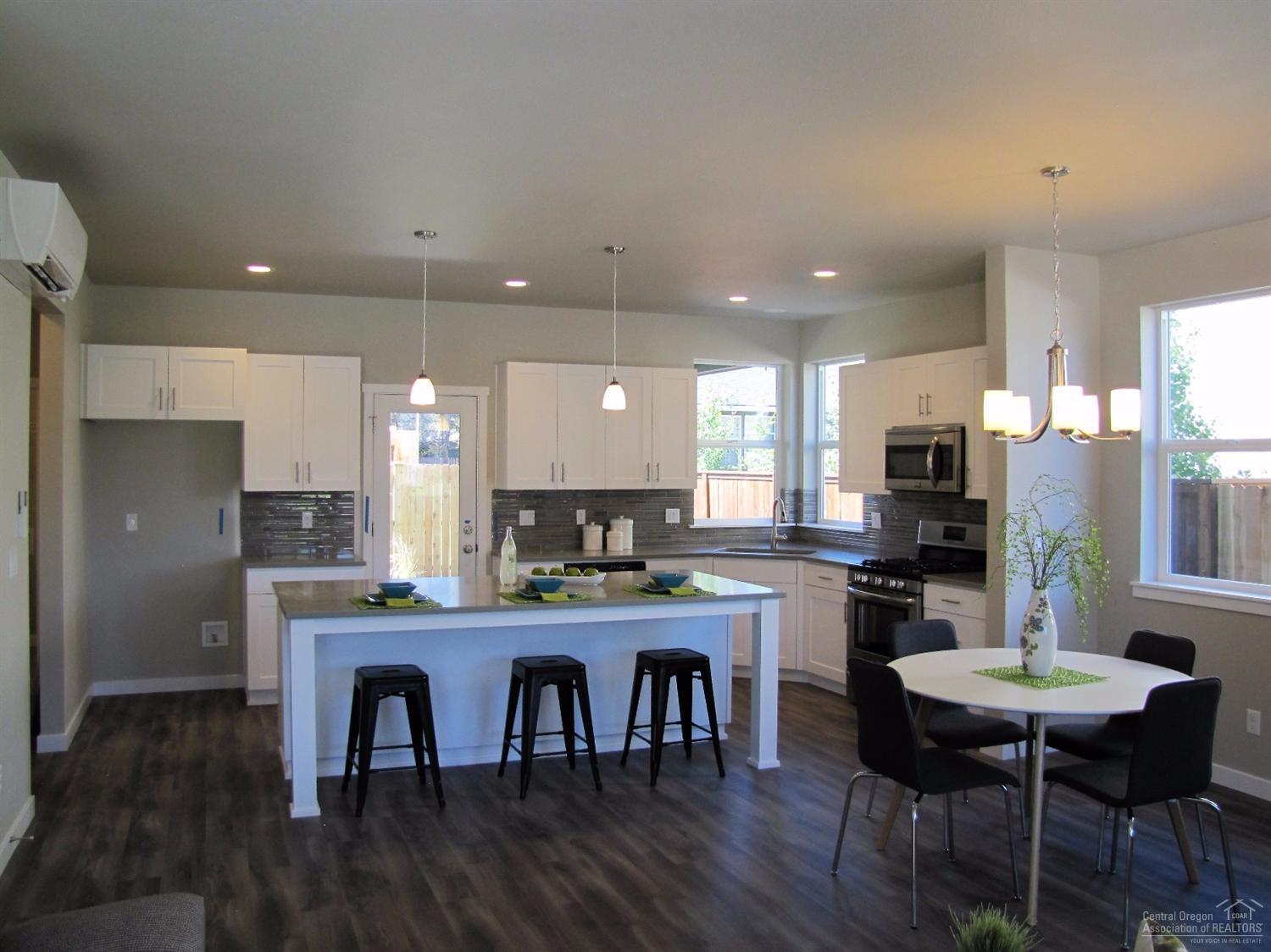 Reed Pointe - Residential