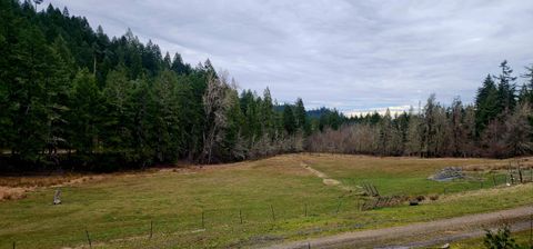 Photo of 11000 Oregon 227, Trail, OR 97541 (MLS # 220215688)
