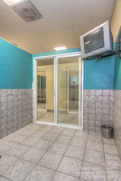 CLAB - Commercial Sale