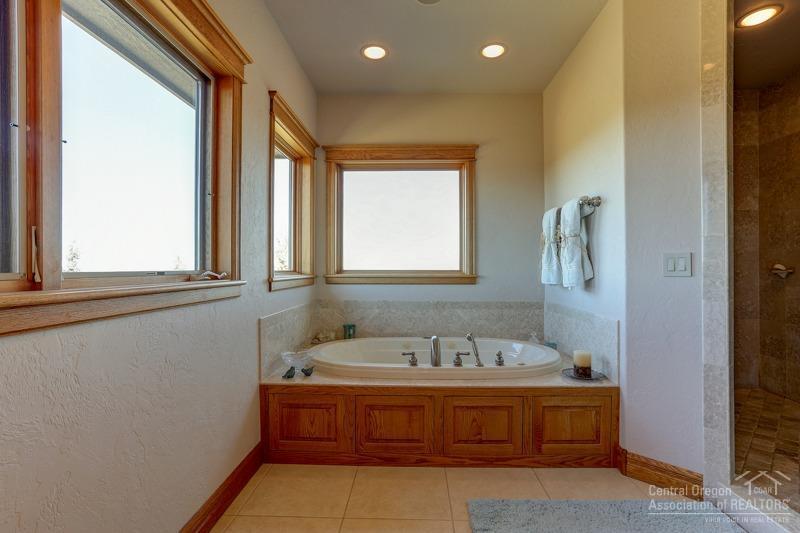 Mtn View Estate - Residential