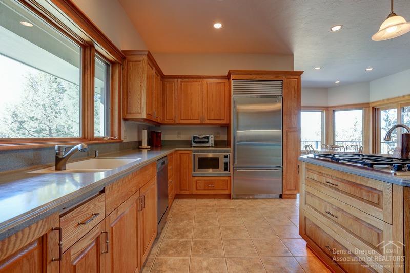 Mtn View Estate - Residential