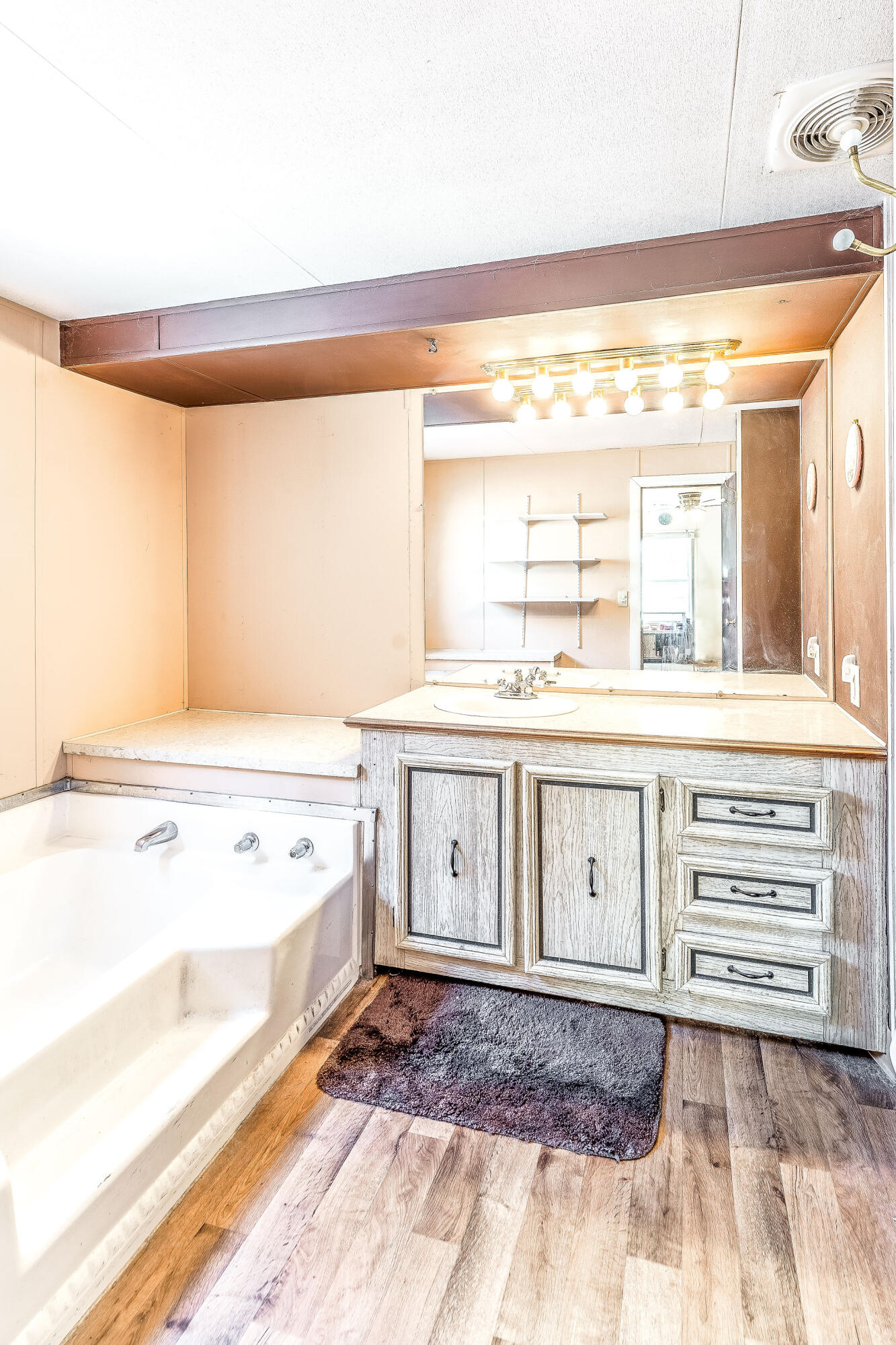 Loe Bros - Residential