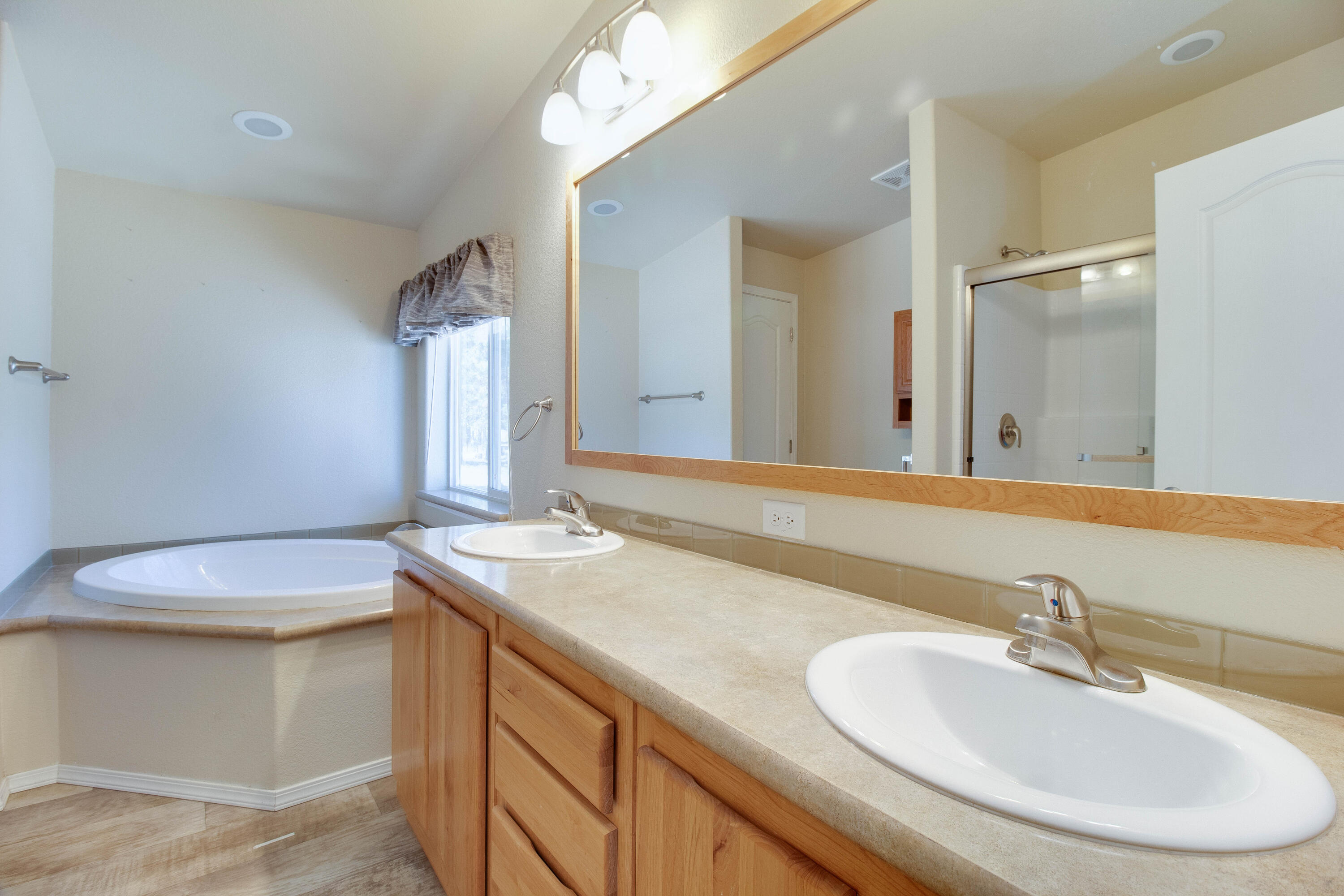 Sun Forest Estates - Residential