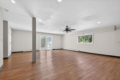 Tiny photo for 1568 Angelcrest Drive, Medford, OR 97504 (MLS # 220221322)