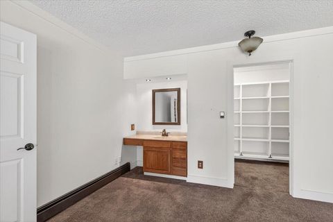 Tiny photo for 1568 Angelcrest Drive, Medford, OR 97504 (MLS # 220221322)