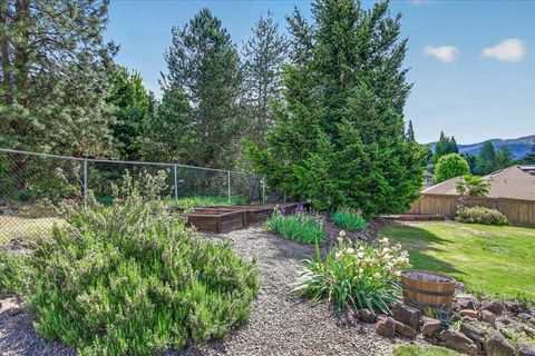 Tiny photo for 1568 Angelcrest Drive, Medford, OR 97504 (MLS # 220221322)