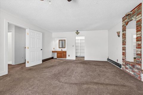 Tiny photo for 1568 Angelcrest Drive, Medford, OR 97504 (MLS # 220221322)