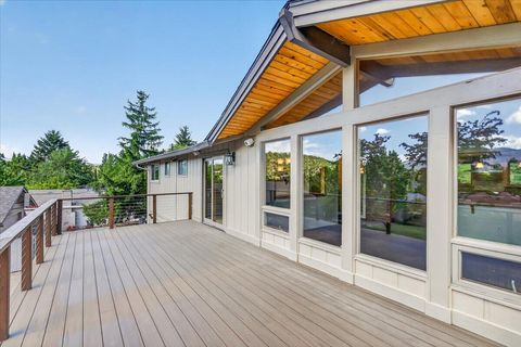 Tiny photo for 1568 Angelcrest Drive, Medford, OR 97504 (MLS # 220221322)