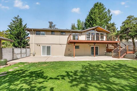 Tiny photo for 1568 Angelcrest Drive, Medford, OR 97504 (MLS # 220221322)