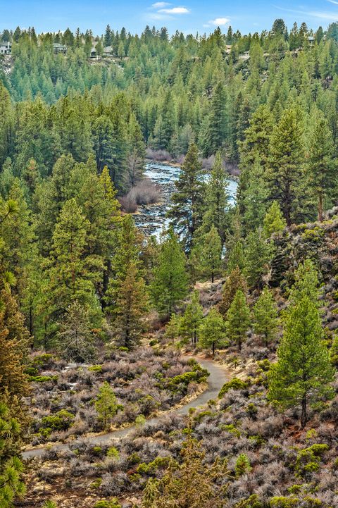 Tiny photo for 19717 Mount Bachelor Drive #UNIT 617, Bend, OR 97702 (MLS # 220213809)