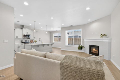 Tiny photo for 106 Valemont Drive, Eagle Point, OR 97524 (MLS # 220223244)
