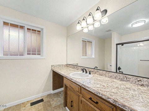 Tiny photo for 3826 La Marada Way, Klamath Falls, OR 97603 (MLS # 220227273)