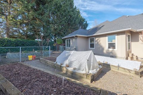 Tiny photo for 1116 Cashmere Drive, Grants Pass, OR 97527 (MLS # 220215016)