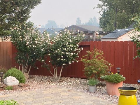 Tiny photo for 1116 Cashmere Drive, Grants Pass, OR 97527 (MLS # 220215016)