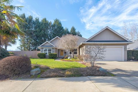 Tiny photo for 1116 Cashmere Drive, Grants Pass, OR 97527 (MLS # 220215016)