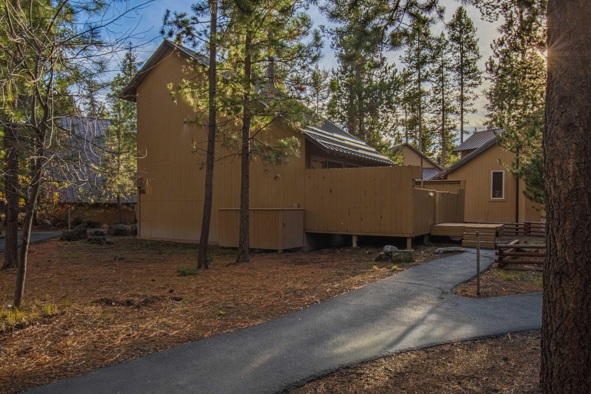 Cluster Court - Residential