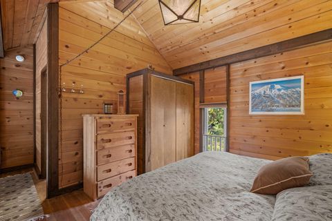 Tiny photo for 17611 Cluster Cabin Lane #36, Sunriver, OR 97707 (MLS # 220212867)