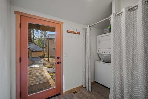 Tiny photo for 17611 Cluster Cabin Lane #36, Sunriver, OR 97707 (MLS # 220212867)