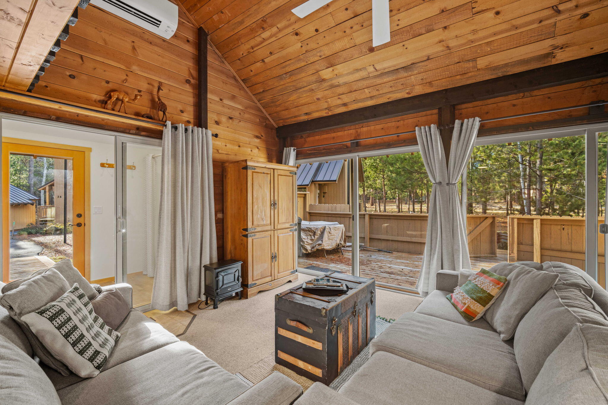 Cluster Court - Residential