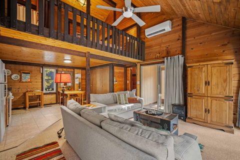 Tiny photo for 17611 Cluster Cabin Lane #36, Sunriver, OR 97707 (MLS # 220212867)