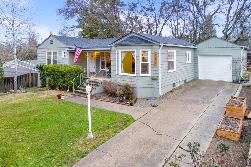 Cute East Medford Craftsman style! Updated in 2017 include the roof, heating and air system, interior and exterior paint, kitchen and appliances. This is a very comfortable home for its size. Living room has a nice fireplace. 3 Bedroom 2 Full Bathroom. The lot is great size. Nice fenced backyard. Front has good long parking as well as RV parking.