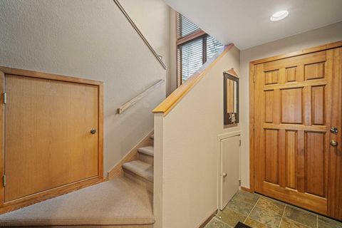 Tiny photo for 17675 Bittern Lane #19, Sunriver, OR 97707 (MLS # 220214069)