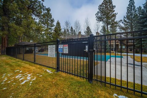 Tiny photo for 17675 Bittern Lane #19, Sunriver, OR 97707 (MLS # 220214069)