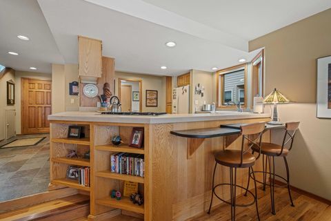 Tiny photo for 17675 Bittern Lane #19, Sunriver, OR 97707 (MLS # 220214069)