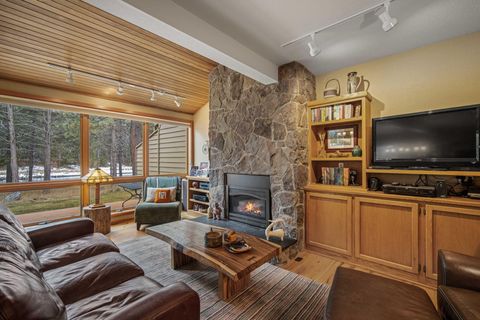 Photo of 17675 Bittern Lane #19, Sunriver, OR 97707 (MLS # 220214069)
