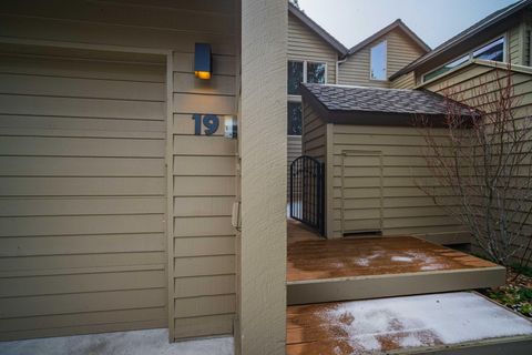 Tiny photo for 17675 Bittern Lane #19, Sunriver, OR 97707 (MLS # 220214069)