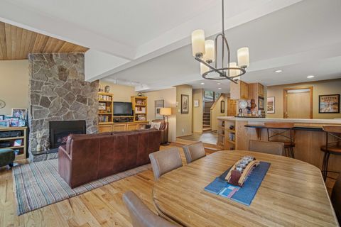 Tiny photo for 17675 Bittern Lane #19, Sunriver, OR 97707 (MLS # 220214069)