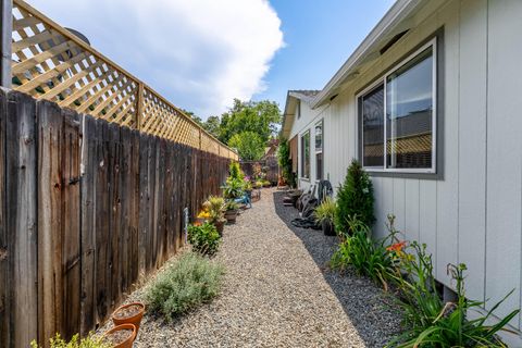 Tiny photo for 1783 SE Brookhurst Way, Grants Pass, OR 97527 (MLS # 220214806)