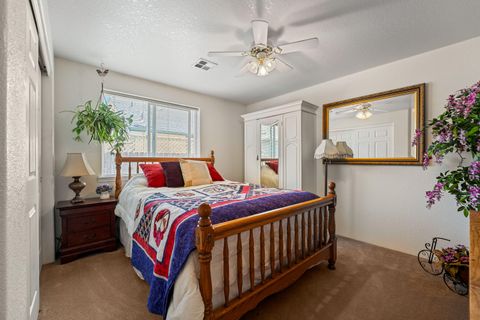 Tiny photo for 1783 SE Brookhurst Way, Grants Pass, OR 97527 (MLS # 220214806)