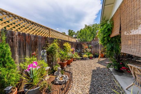 Tiny photo for 1783 SE Brookhurst Way, Grants Pass, OR 97527 (MLS # 220214806)