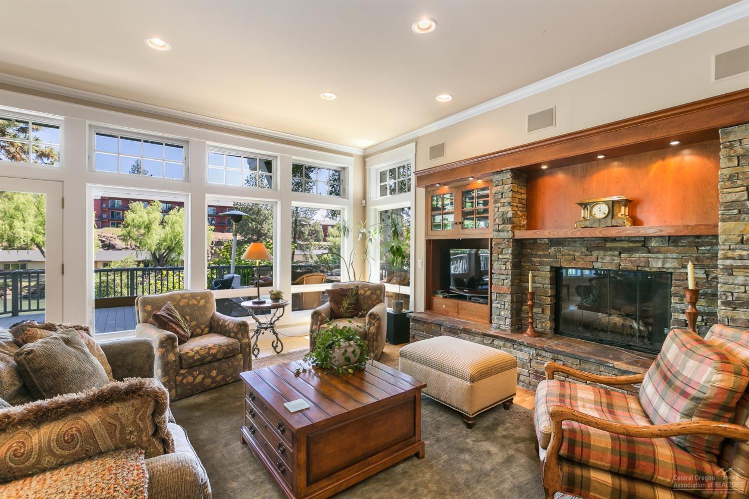 River Terrace - Residential