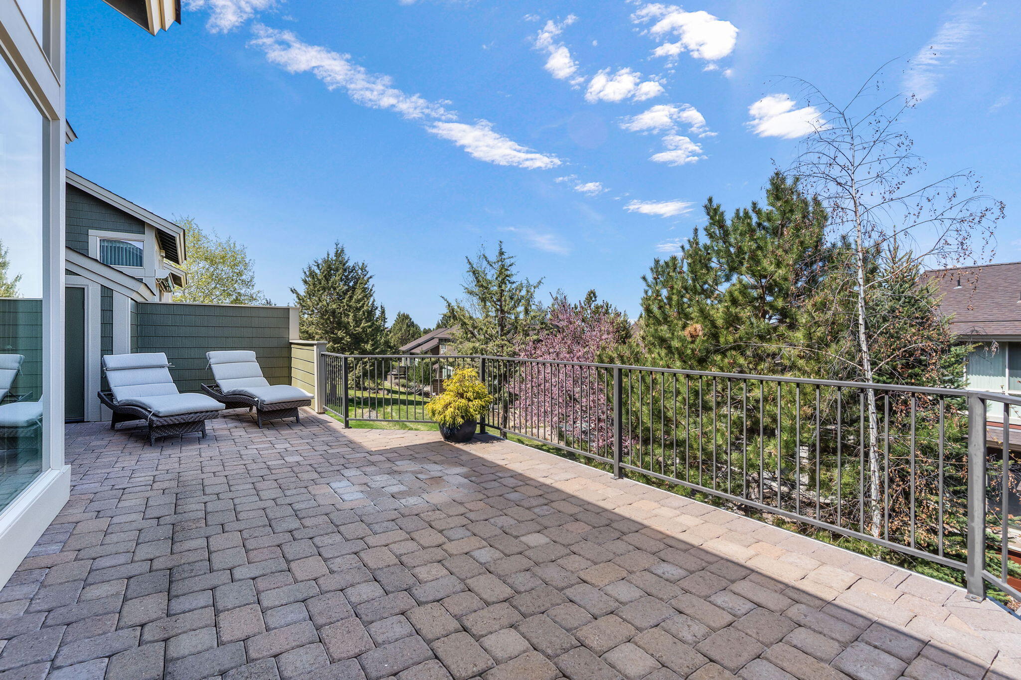 10870 Village Loop