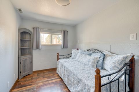 Tiny photo for 5660 SW Impala Lane, Redmond, OR 97756 (MLS # 220220129)