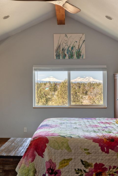 Tiny photo for 5660 SW Impala Lane, Redmond, OR 97756 (MLS # 220220129)